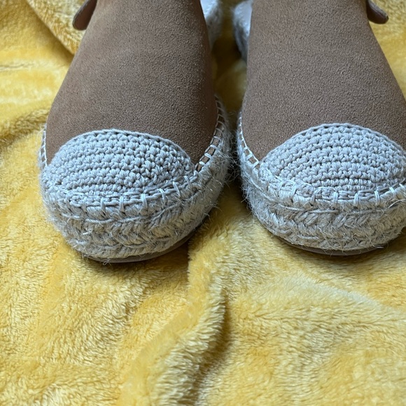 Suede slingback strap espadrilles-so cute for fall weather-worn less than 5x - Picture 6 of 11
